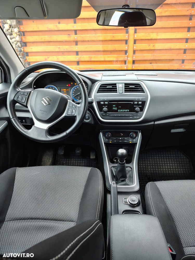 Suzuki S-Cross 1.6 Comfort - 10