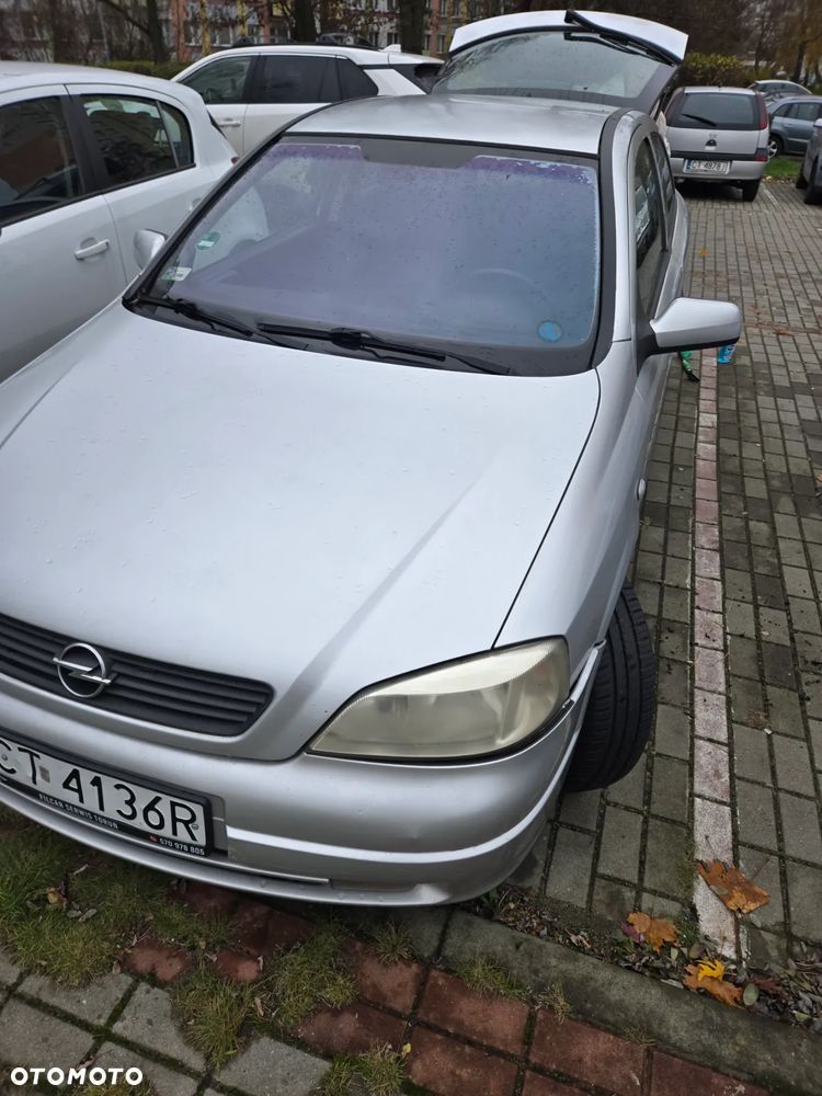 Opel Astra II 1.8 Comfort - 2