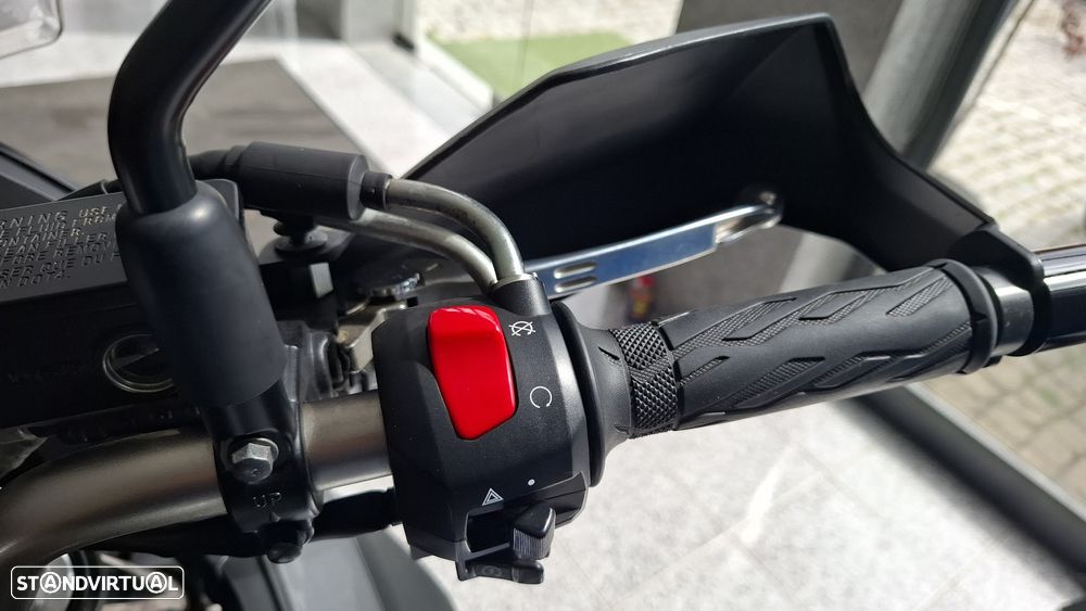 Suzuki DL V-Storm DL 650 XT - 9