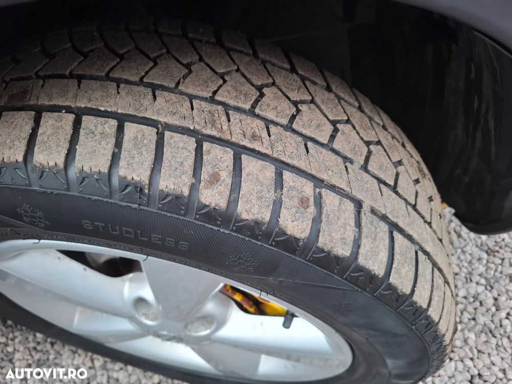 Nissan Qashqai 2.0 DCI Tekna - 25