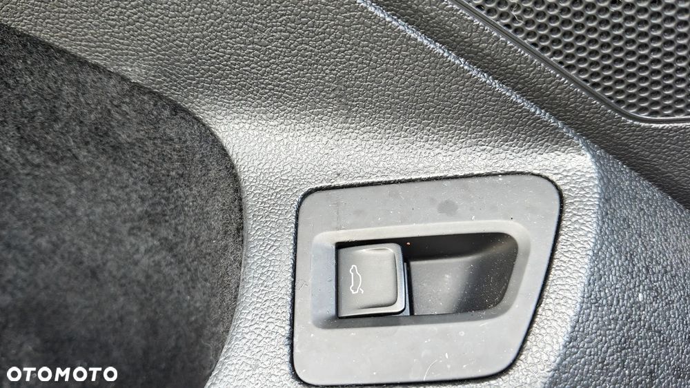Volkswagen Passat 2.0 TDI SCR DSG - 22
