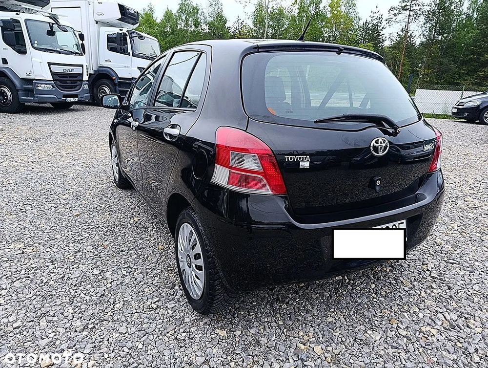 Toyota Yaris 1.33 Premium - 5