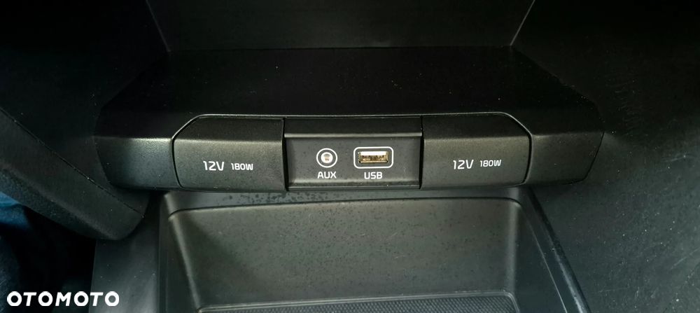 Kia Ceed 1.4 Attract - 23