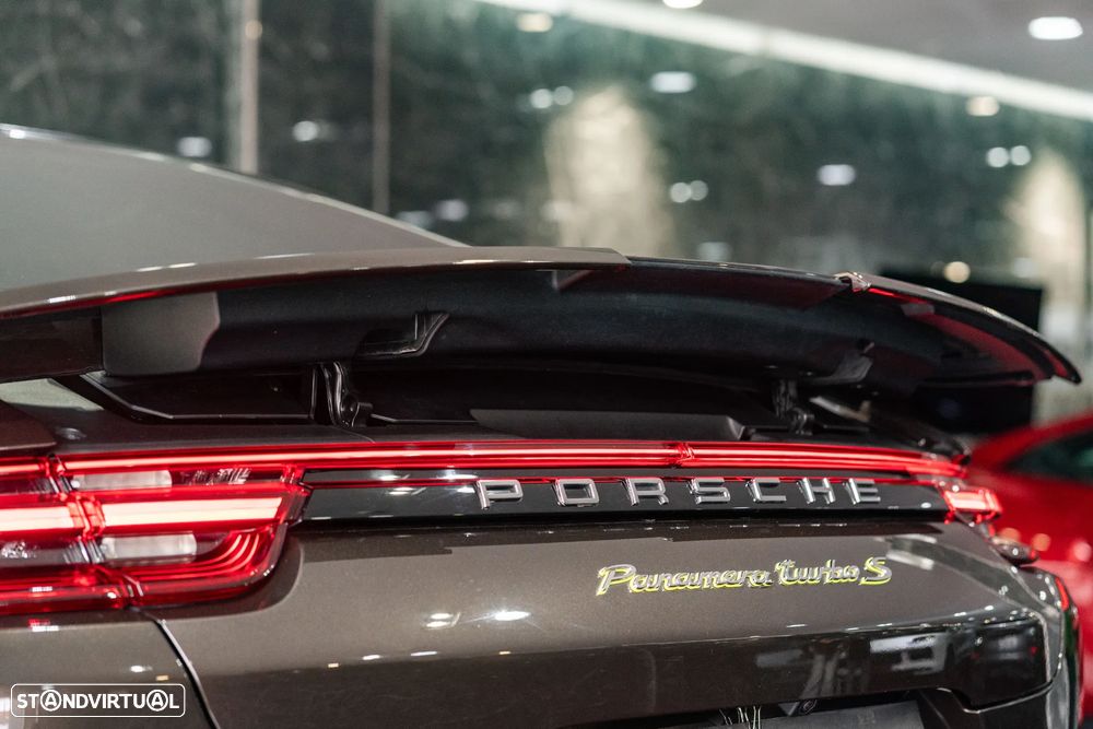 Porsche Panamera Turbo S E-Hybrid - 4