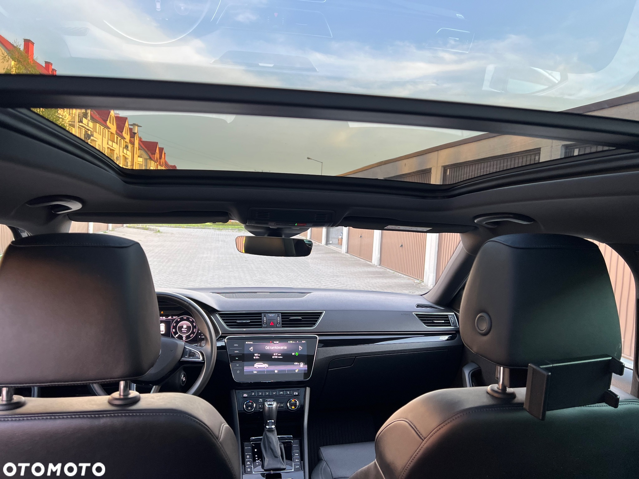 Skoda Superb 2.0 TSI 4x4 L&K DSG - 11