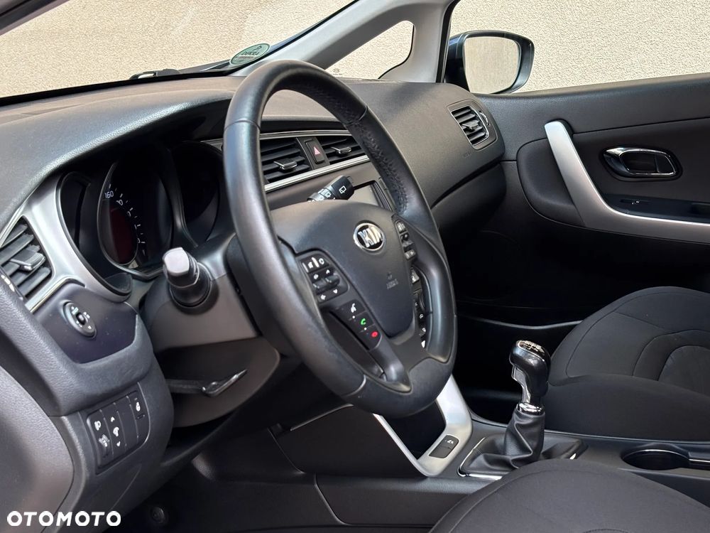Kia Ceed 1.6 CRDi Smart - 12