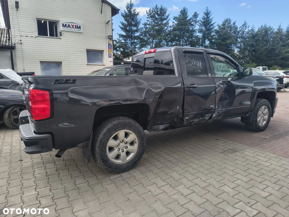 Chevrolet Silverado - 10
