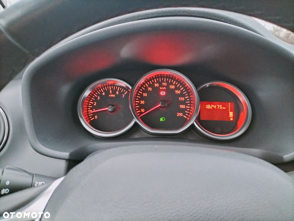 Dacia Sandero - 13