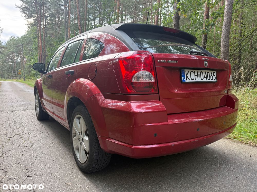 Dodge Caliber - 10