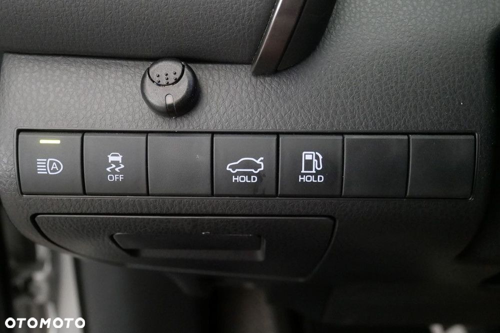 Toyota Camry 2.5 Hybrid Comfort CVT - 26