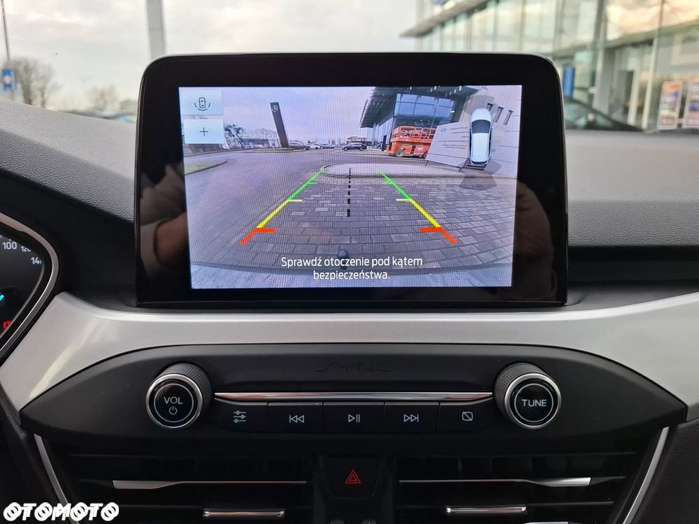 Ford Focus 2.0 EcoBlue Titanium - 22