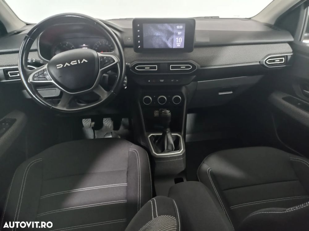 Dacia Logan TCe 90 MT6 Expression - 9