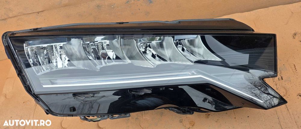 Far dreapta LED Skoda Octavia 4 Facelift 2024 2025 - 1
