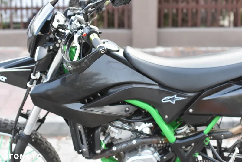 Yamaha WR - 27