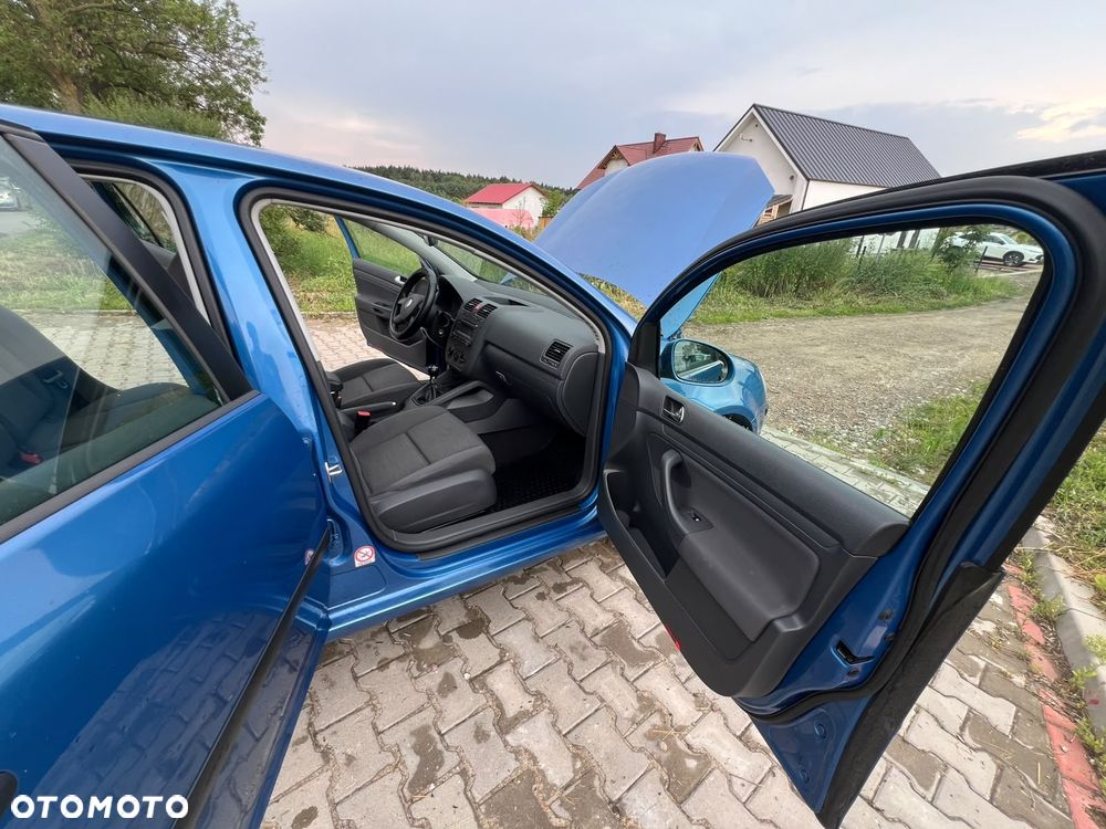 Volkswagen Golf - 18