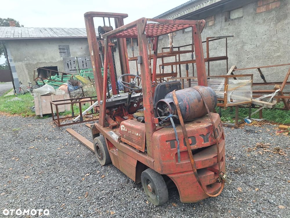 Toyota - 3