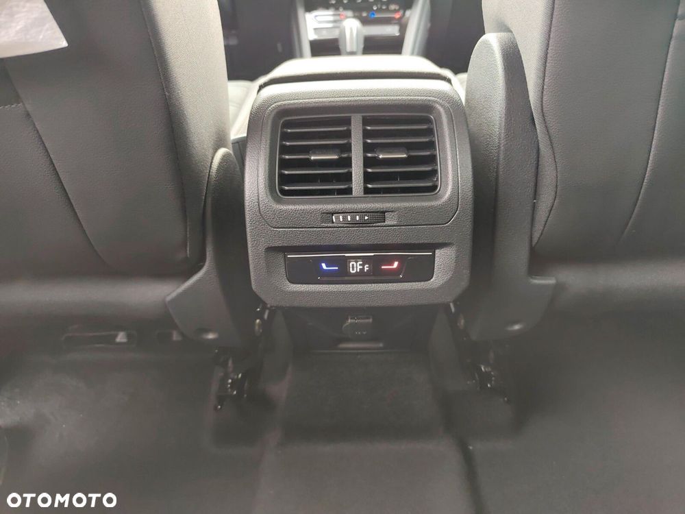 Volkswagen Touran 1.5 TSI EVO Highline DSG - 28