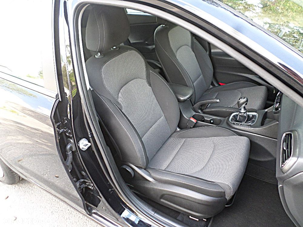 Hyundai i30 1.4 Style - 10