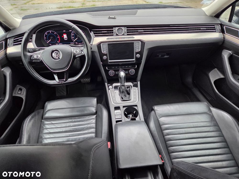Volkswagen Passat Variant 2.0 TDI DSG (BlueMotion Technology) Highline - 12