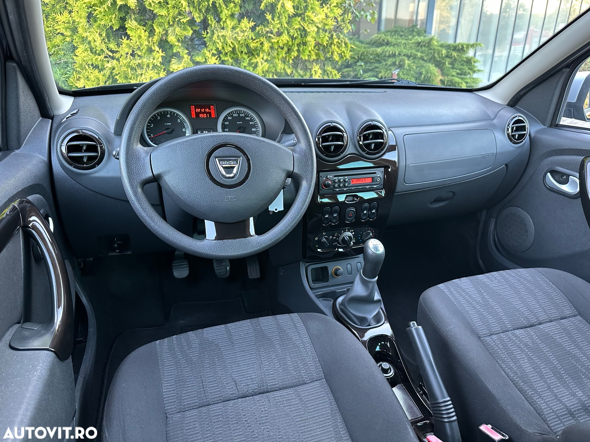Dacia Duster 1.5 dCi 4x2 Laureate - 4