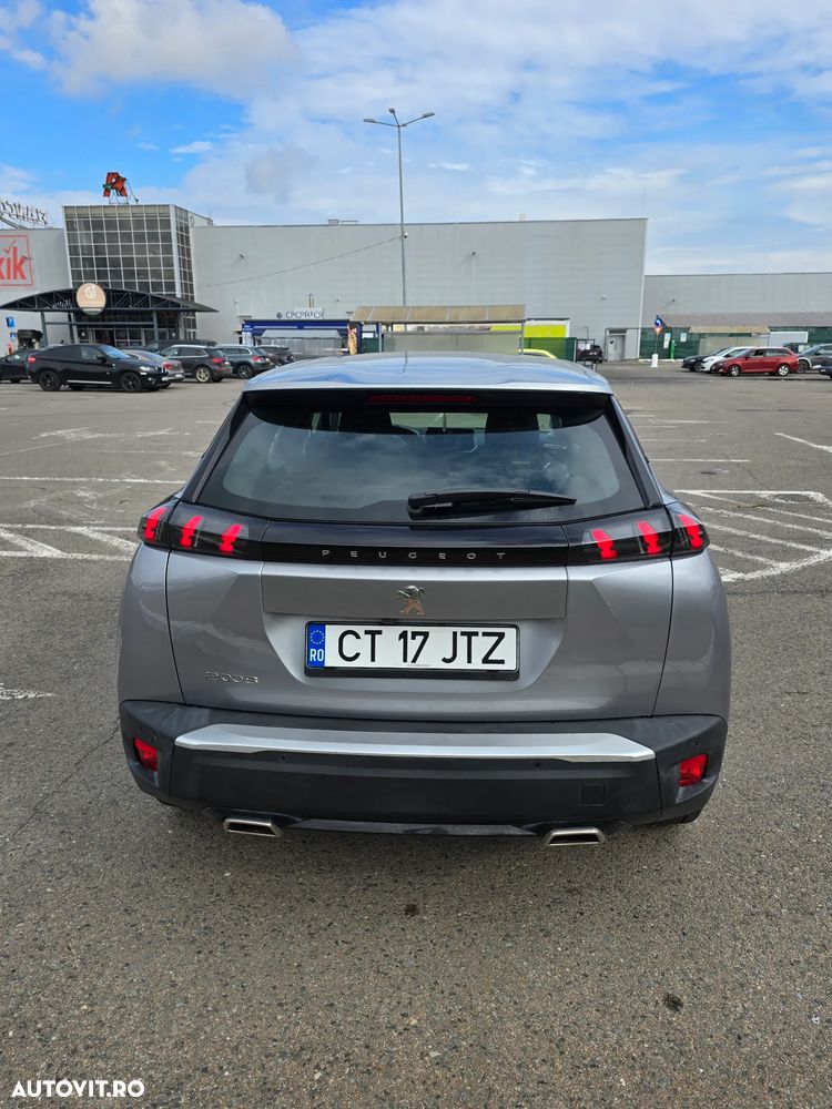 Peugeot 2008 PureTech 130 EAT8 Allure - 5