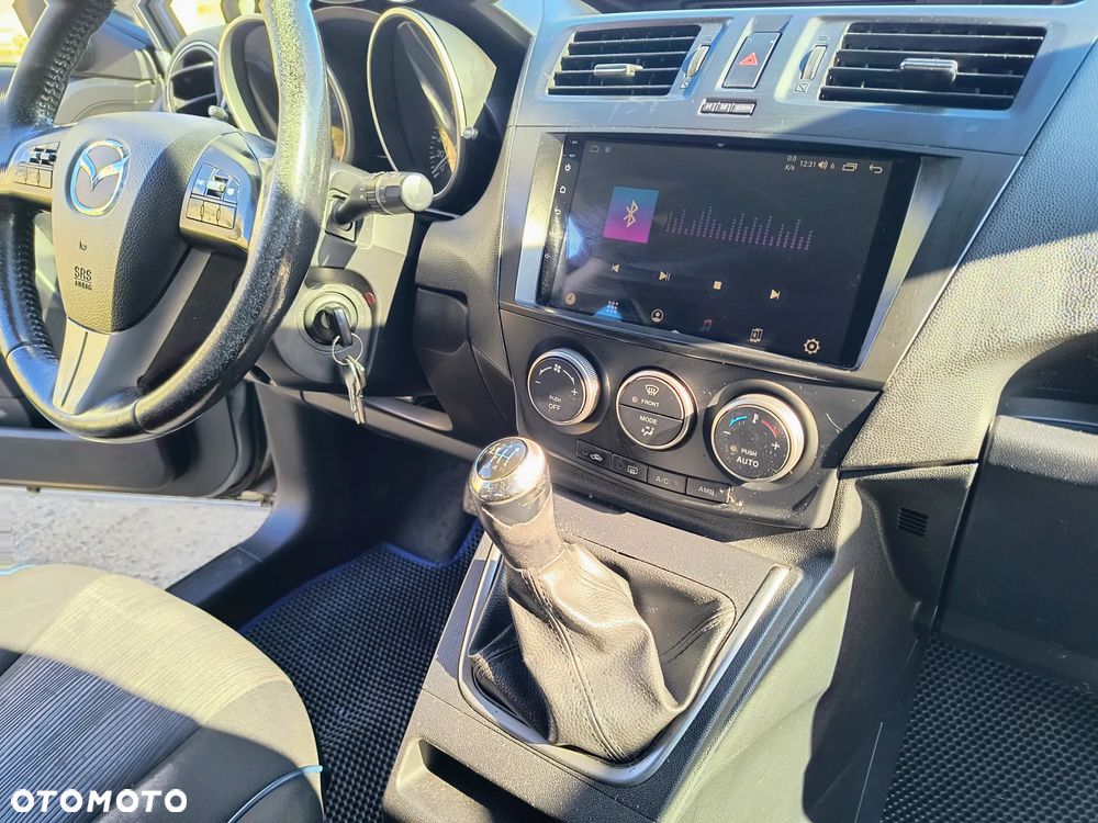 Mazda 5 - 6