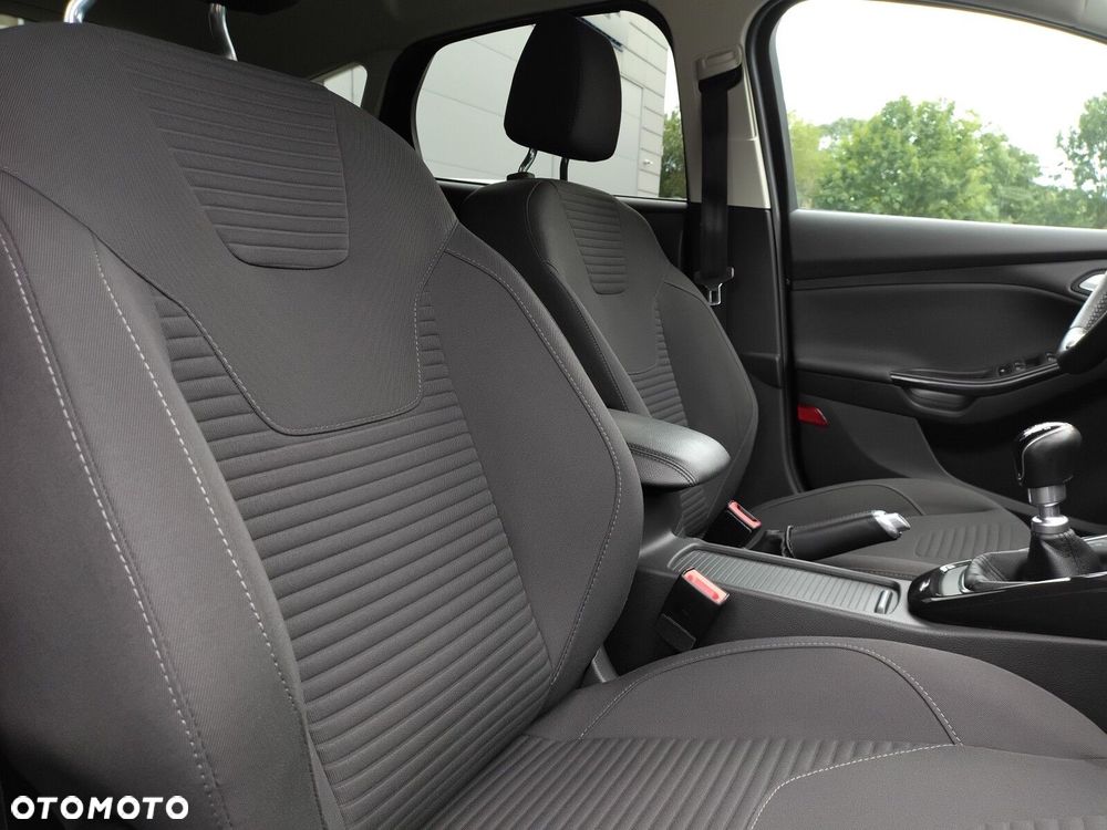 Ford Focus 1.5 EcoBoost Titanium ASS - 27