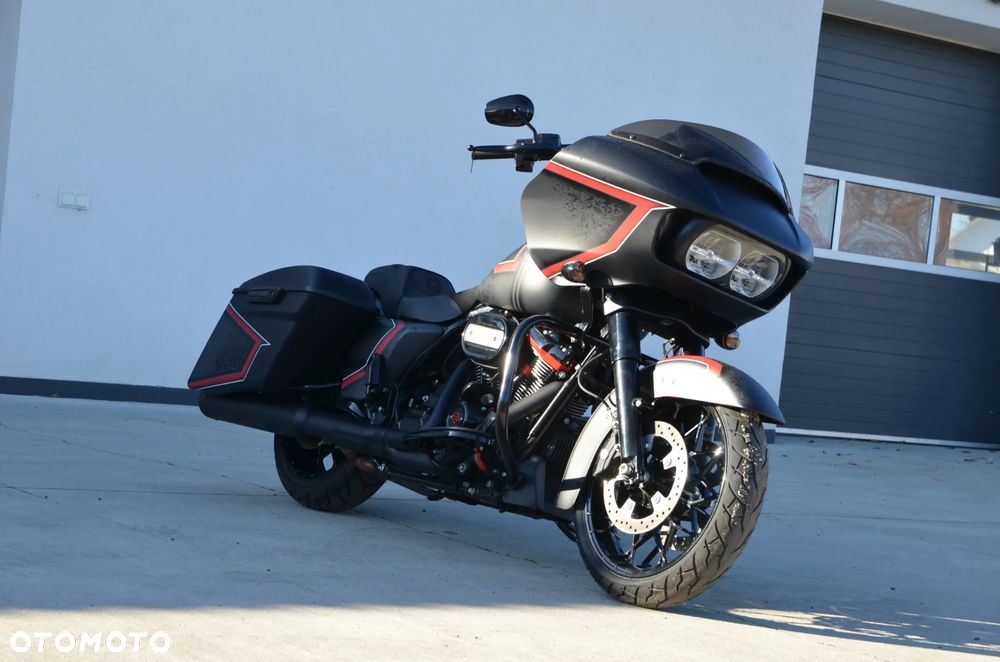Harley-Davidson Touring Road Glide - 15