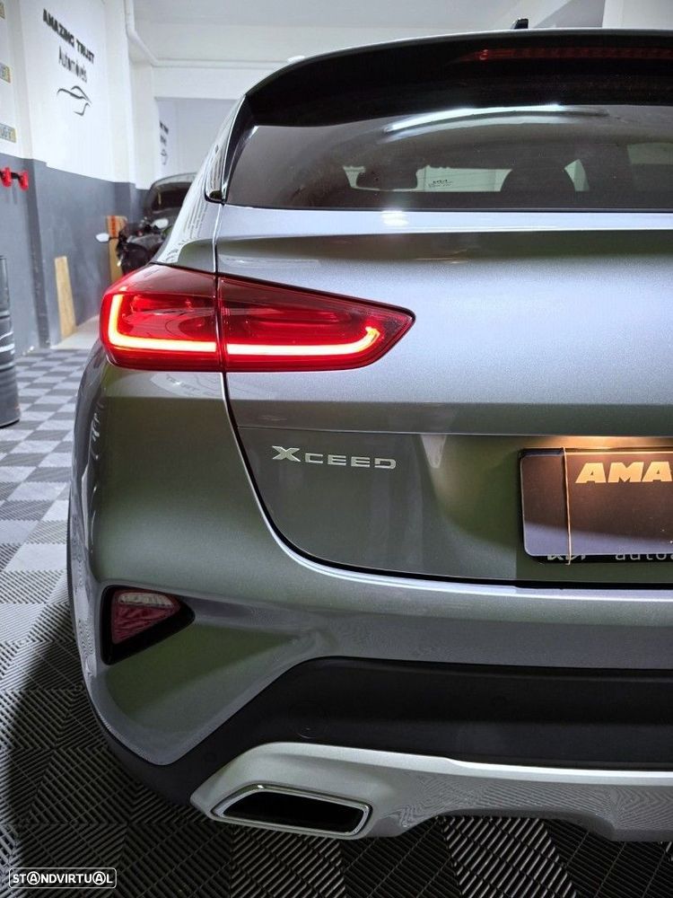 Kia XCeed 1.0 T-GDI Tech+SRF - 9