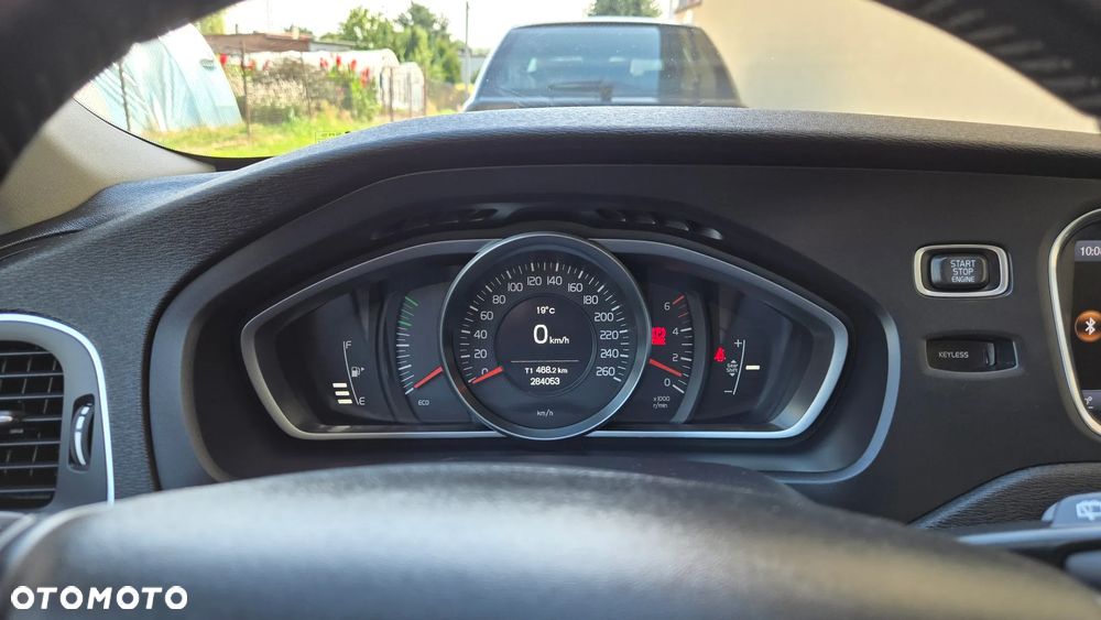 Volvo V40 - 14