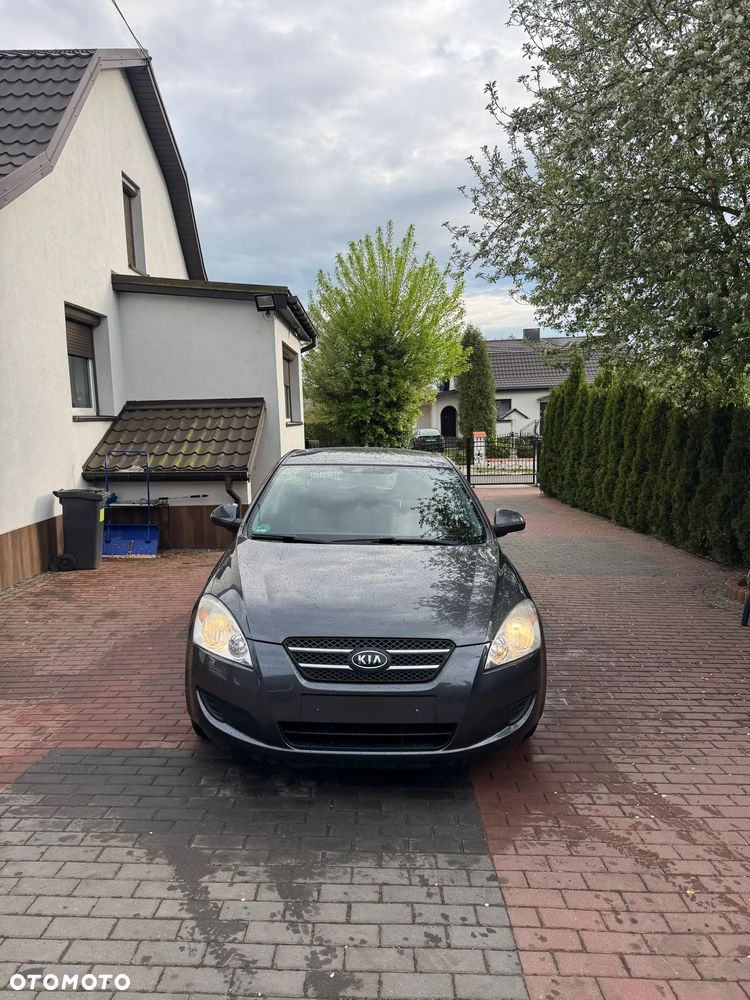 Kia Ceed - 2