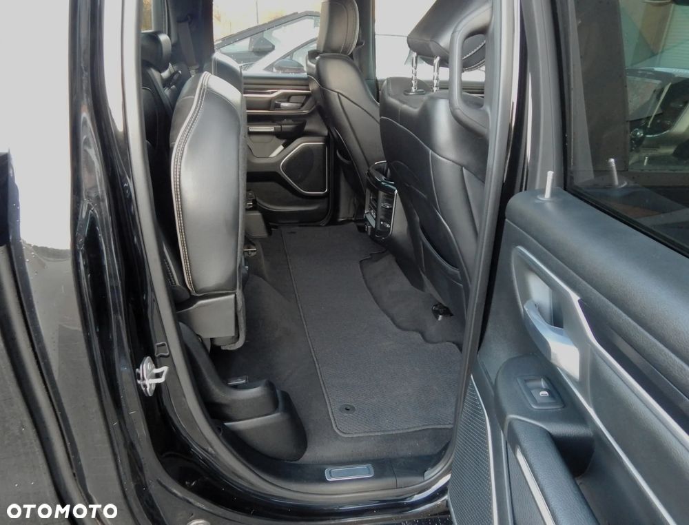 RAM 1500 5.7 Crew Cab Laramie - 25