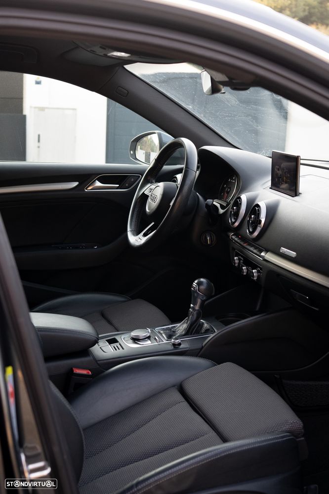 Audi A3 Sportback 1.6 TDI S tronic sport - 8