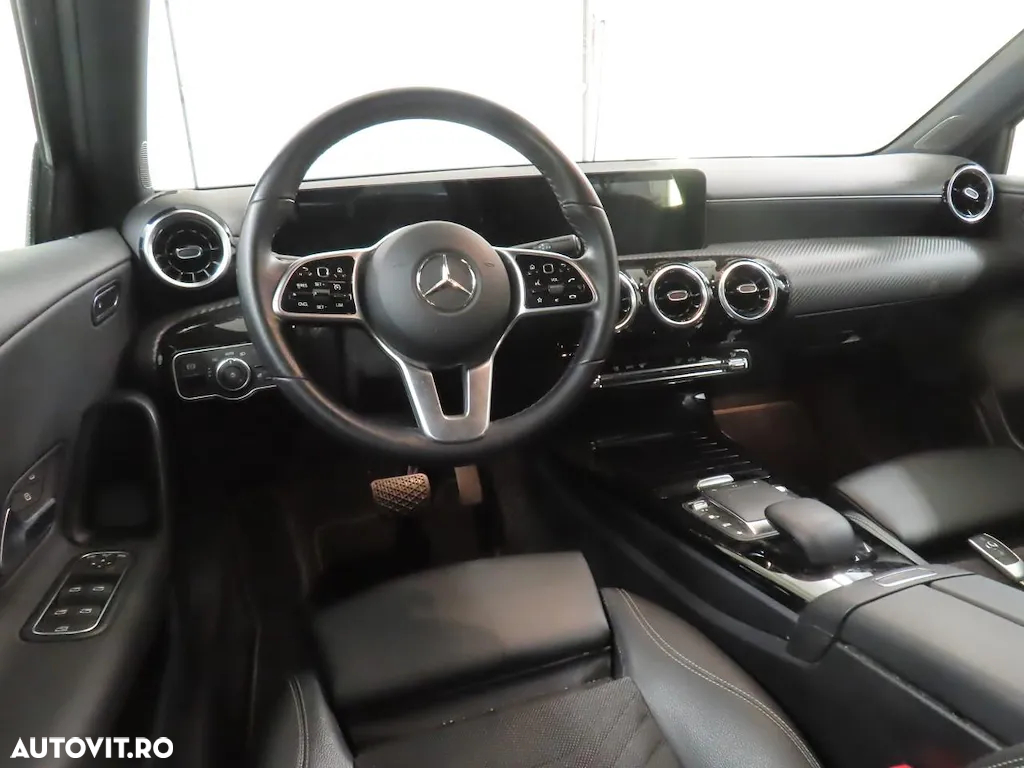 Mercedes-Benz A - 3