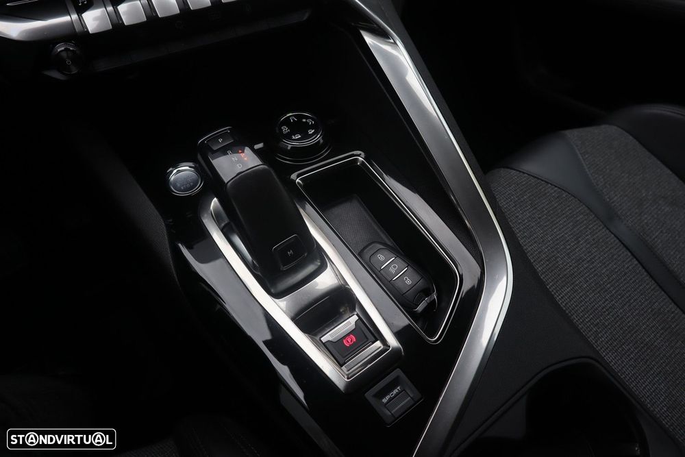 Peugeot 3008 1.5 BlueHDi Allure EAT8 - 44