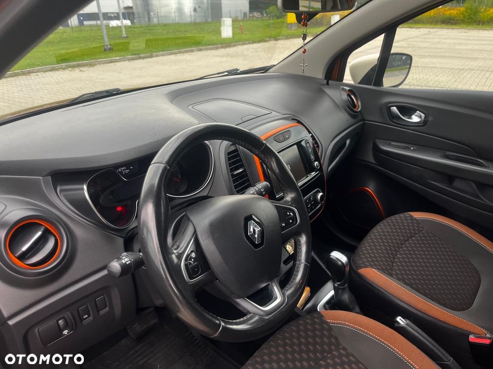 Renault Captur - 16