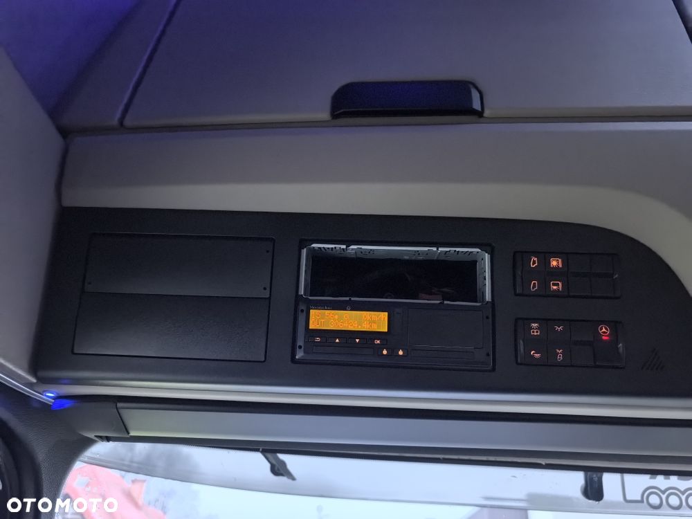 Mercedes-Benz Actros L 1851 LSnRL * Olejowy Retarder * GigaSpace * 2 zbiorniki * LED * - 21