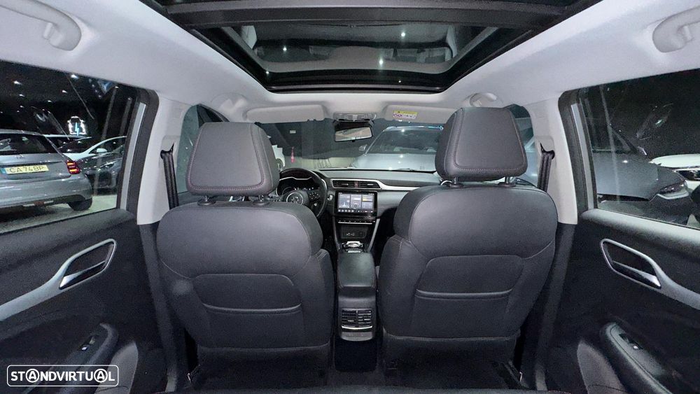 MG ZS EV 72.6 kWh Luxury - 19