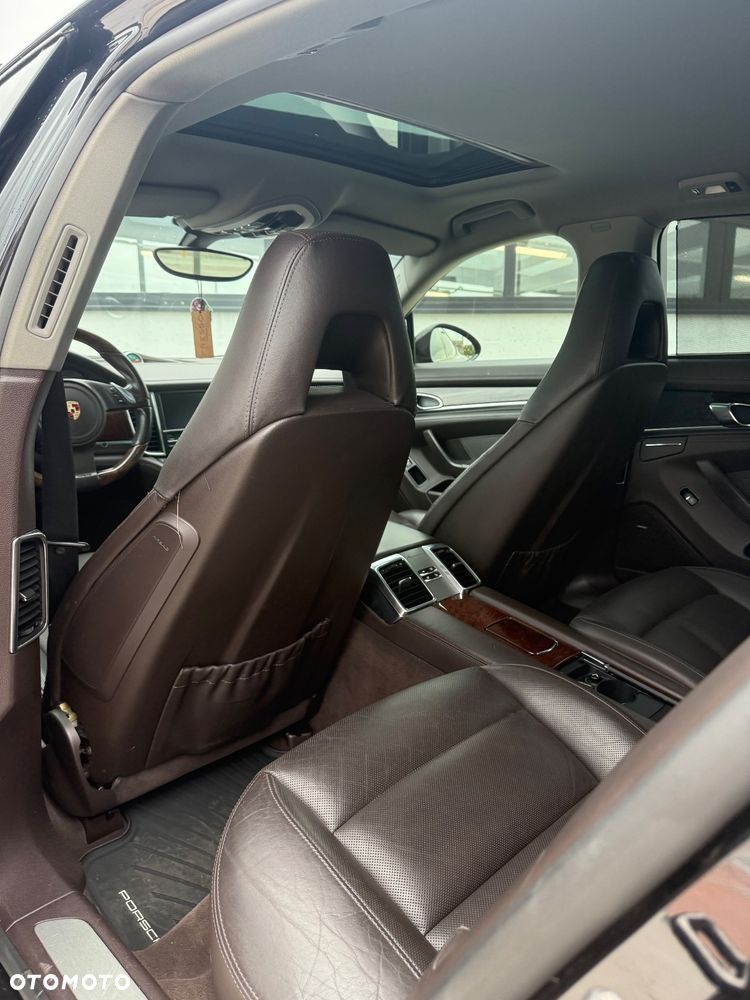 Porsche Panamera 4S PDK - 18