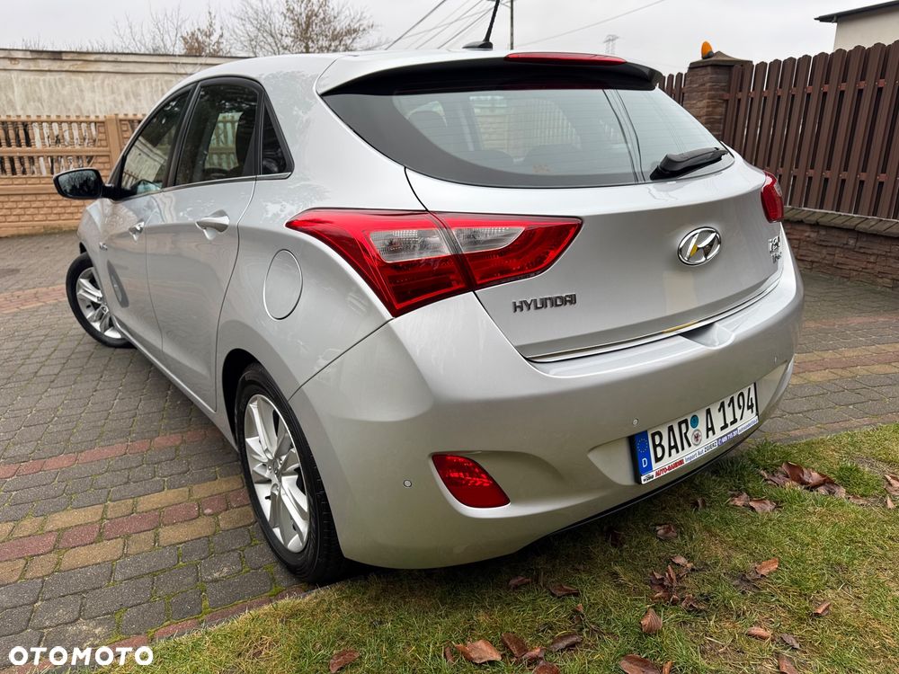Hyundai i30 1.6 CRDi Premium - 4