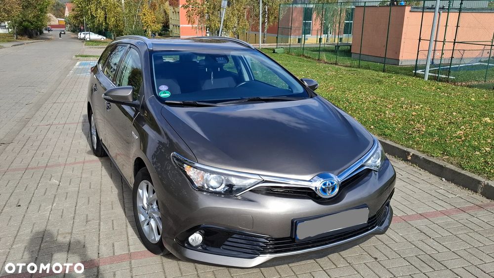Toyota Auris 1.8 VVT-i Automatik Edition S+ - 1