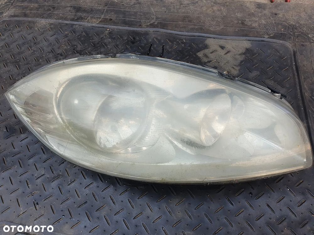 FIAT LINEA REFLEKTOR PRAWY LAMPA PRAWY PRZÓD PRZEDNIA 51776317 ORYGINAŁ