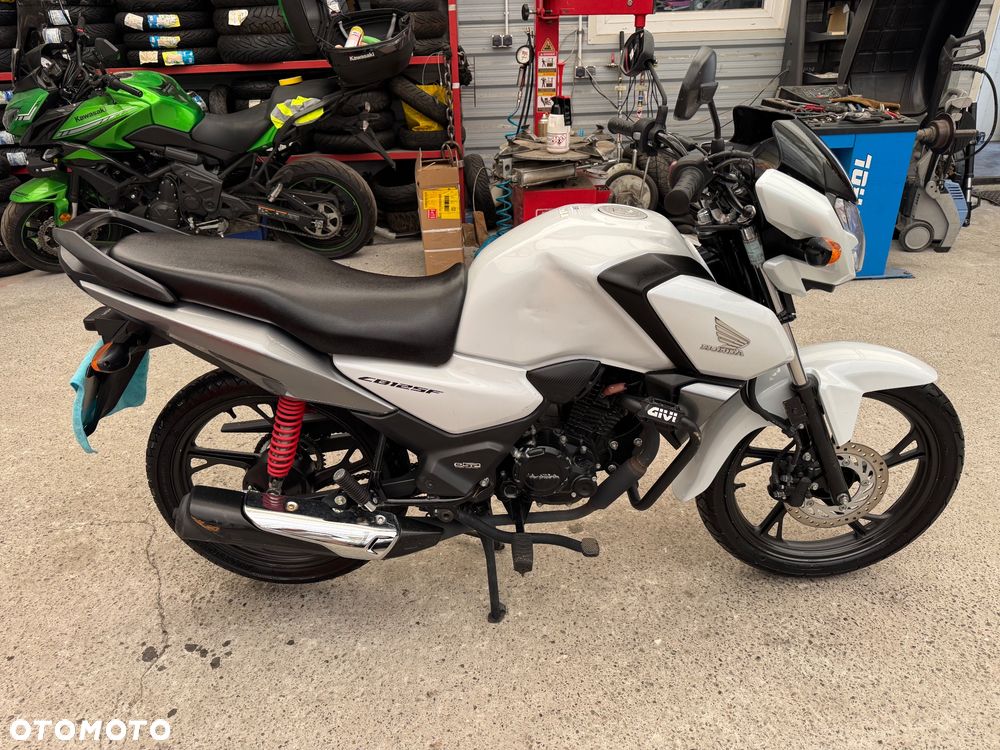 Honda CBF - 8