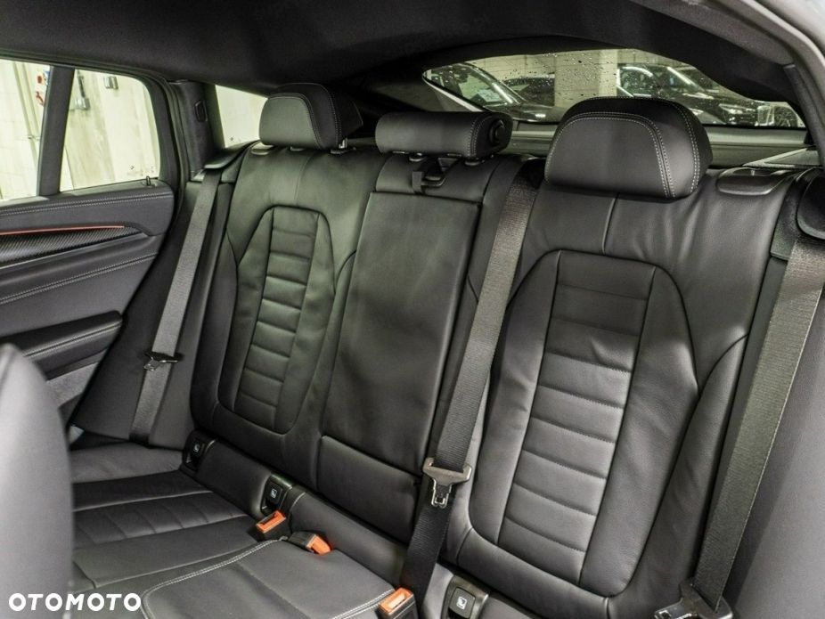 BMW X4 xM40d mHEV - 16