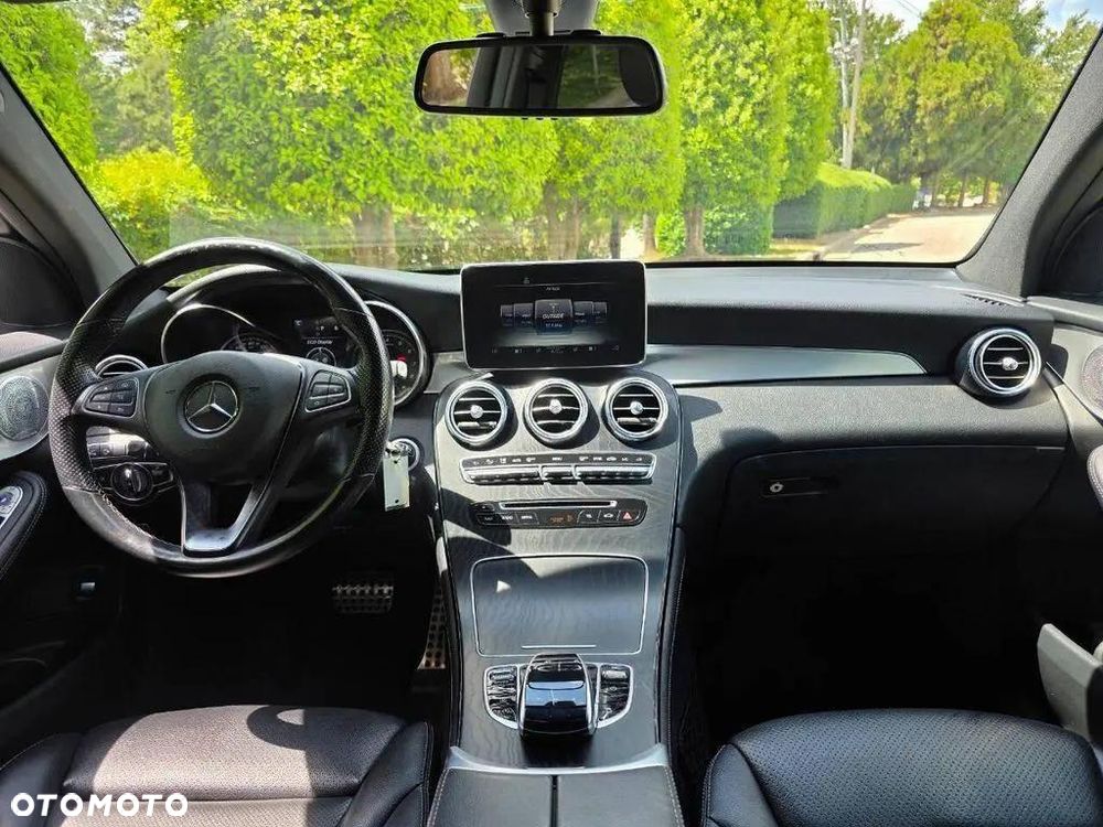Mercedes-Benz GLC - 13