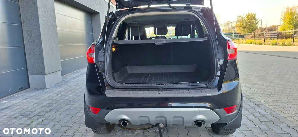 Ford Kuga 2.0 TDCi 2x4 Titanium - 22