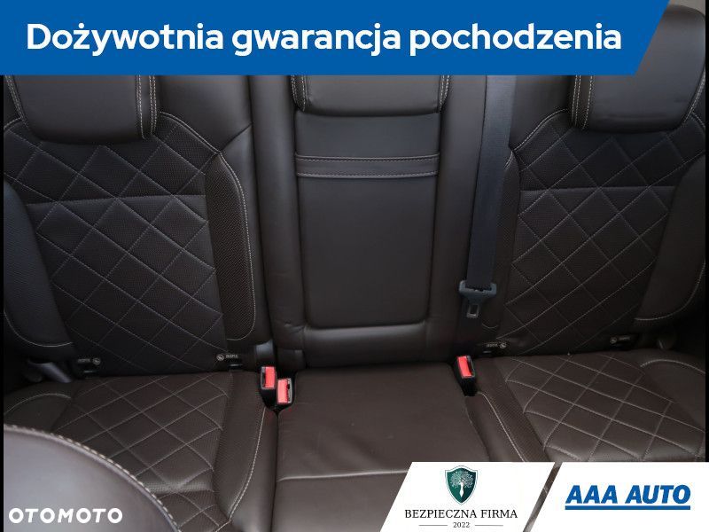 Mercedes-Benz GLE - 12