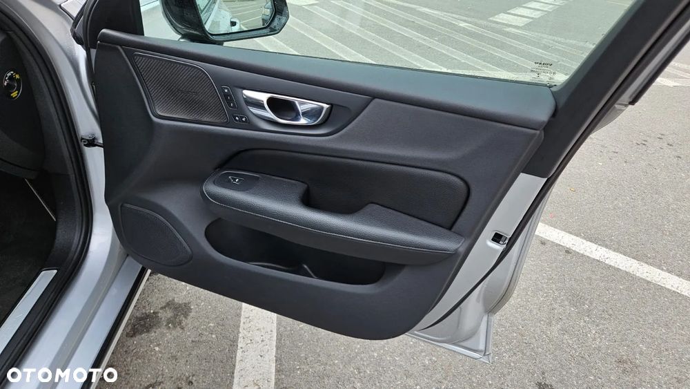 Volvo S60 T4 R-Design First Edition - 20