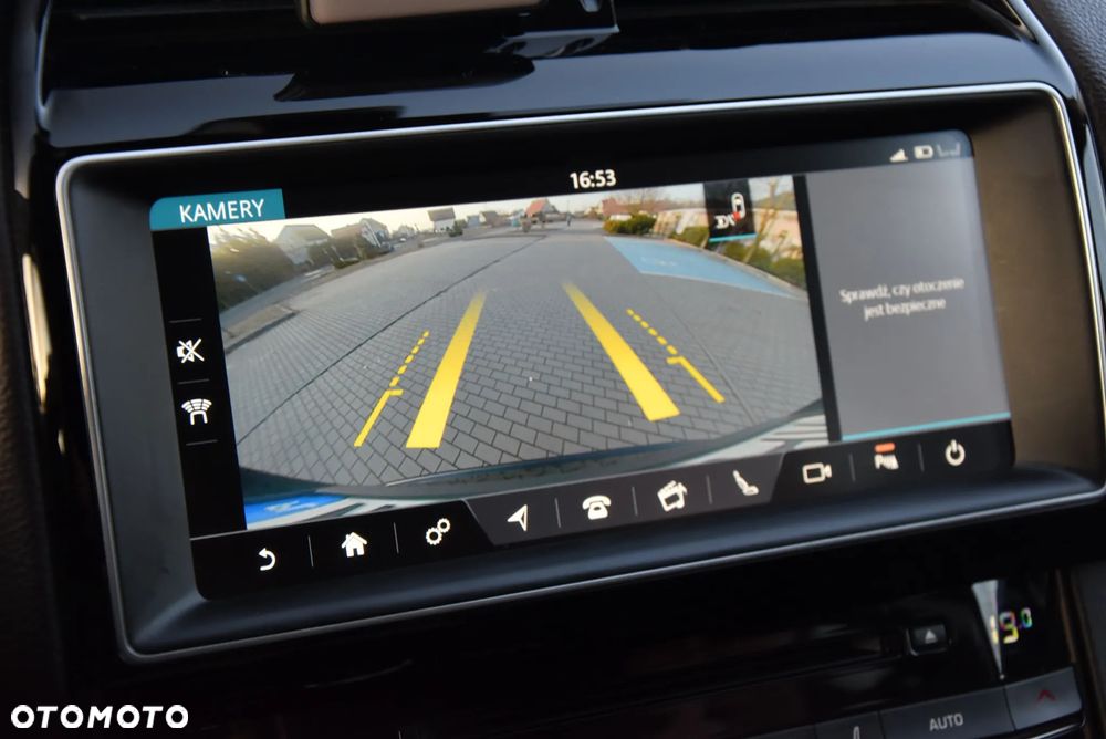 Jaguar F-Pace 2.0 i4D AWD R-Sport - 31