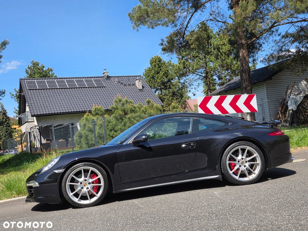 Porsche 911 Carrera 4S - 6
